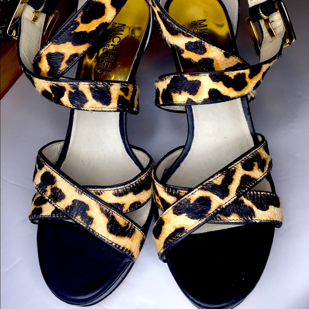 MICHAEL Michael Kors Leopard Print Strappy Sandals - Black & Tan